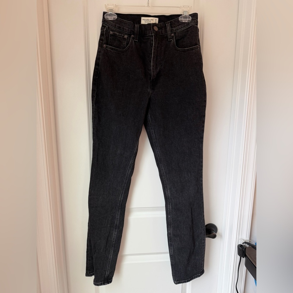 Size 27/4 Abercrombie & Fitch The Slim Straight Ultra High Rise Jeans - Picture 2 of 11